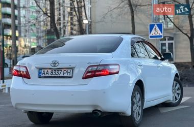 Седан Toyota Camry 2008 в Києві