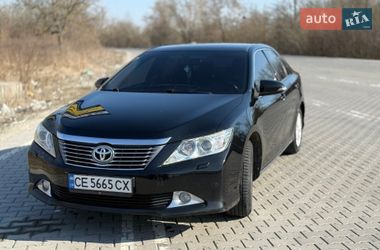 Седан Toyota Camry 2014 в Черновцах