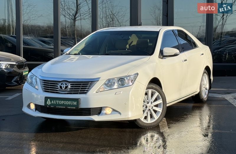 Toyota Camry 2014