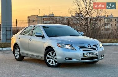 Седан Toyota Camry 2006 в Харькове