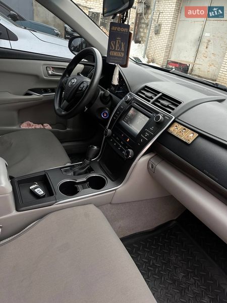 Седан Toyota Camry 2015 в Подольске