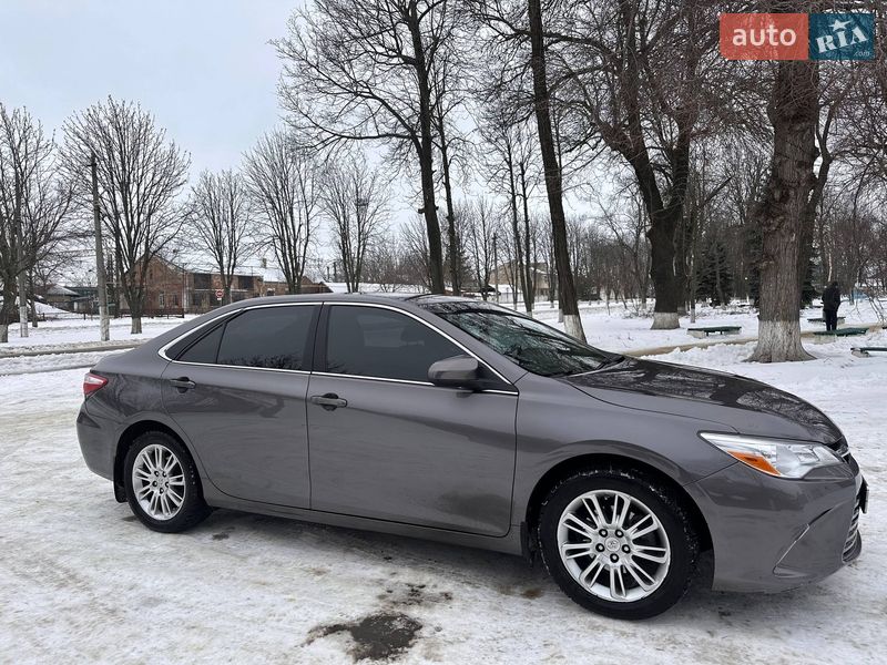 Седан Toyota Camry 2015 в Подольске