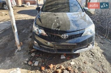 Седан Toyota Camry 2013 в Харькове