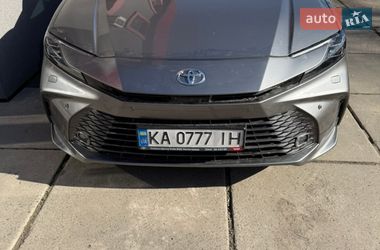 Седан Toyota Camry 2024 в Киеве