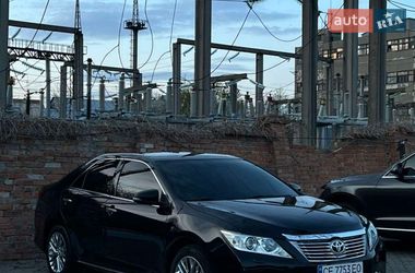 Седан Toyota Camry 2014 в Черновцах