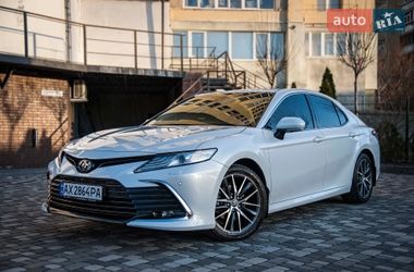 Седан Toyota Camry 2021 в Харькове