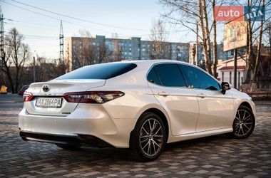 Седан Toyota Camry 2021 в Харькове