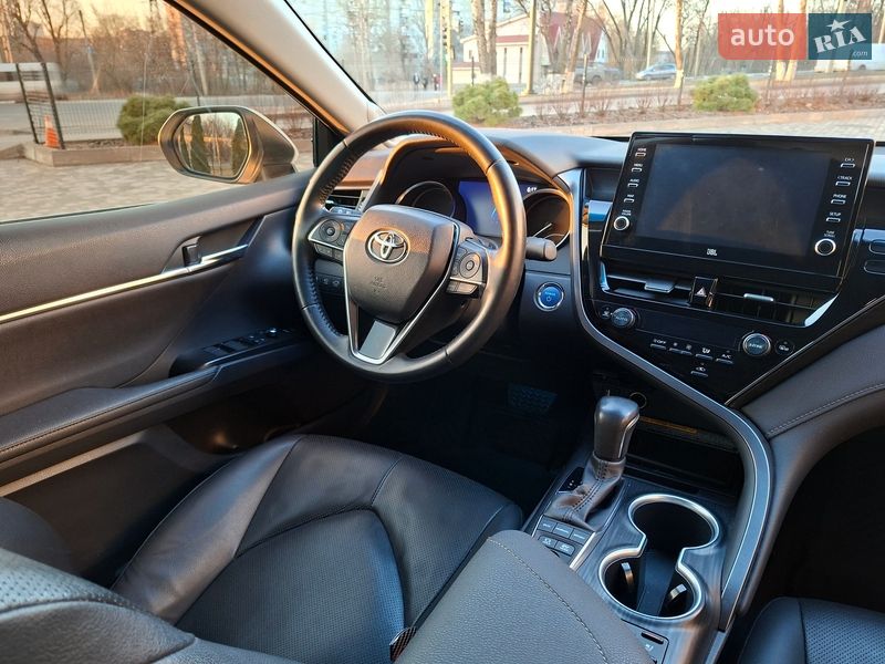 Седан Toyota Camry 2021 в Харькове
