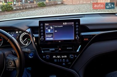 Седан Toyota Camry 2021 в Харькове