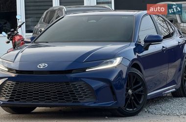 Седан Toyota Camry 2024 в Харкові