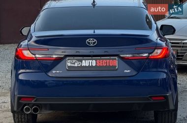 Седан Toyota Camry 2024 в Харкові