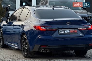 Седан Toyota Camry 2024 в Харкові