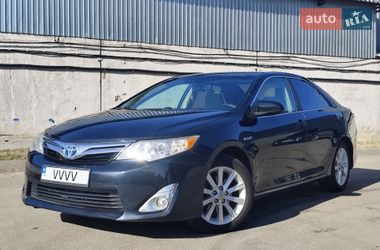 Седан Toyota Camry 2013 в Києві