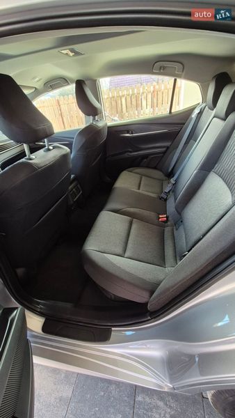 Седан Toyota Camry 2024 в Ивано-Франковске