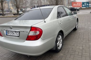 Седан Toyota Camry 2005 в Днепре