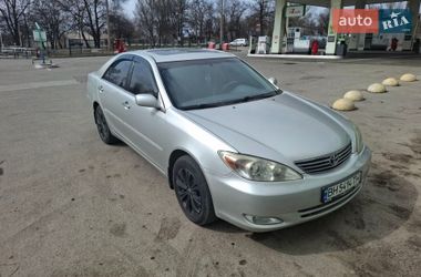 Седан Toyota Camry 2004 в Запорожье