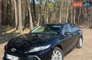 Седан Toyota Camry 2024 в Броварах