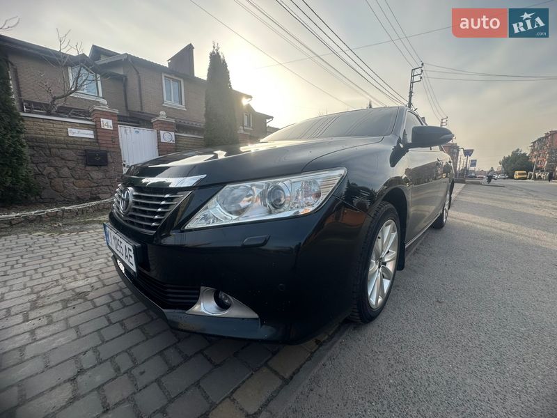 Toyota Camry 2012