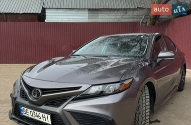 Седан Toyota Camry 2023 в Николаеве