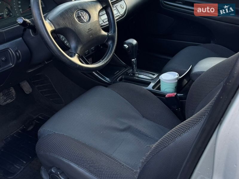 Седан Toyota Camry 2003 в Белой Церкви