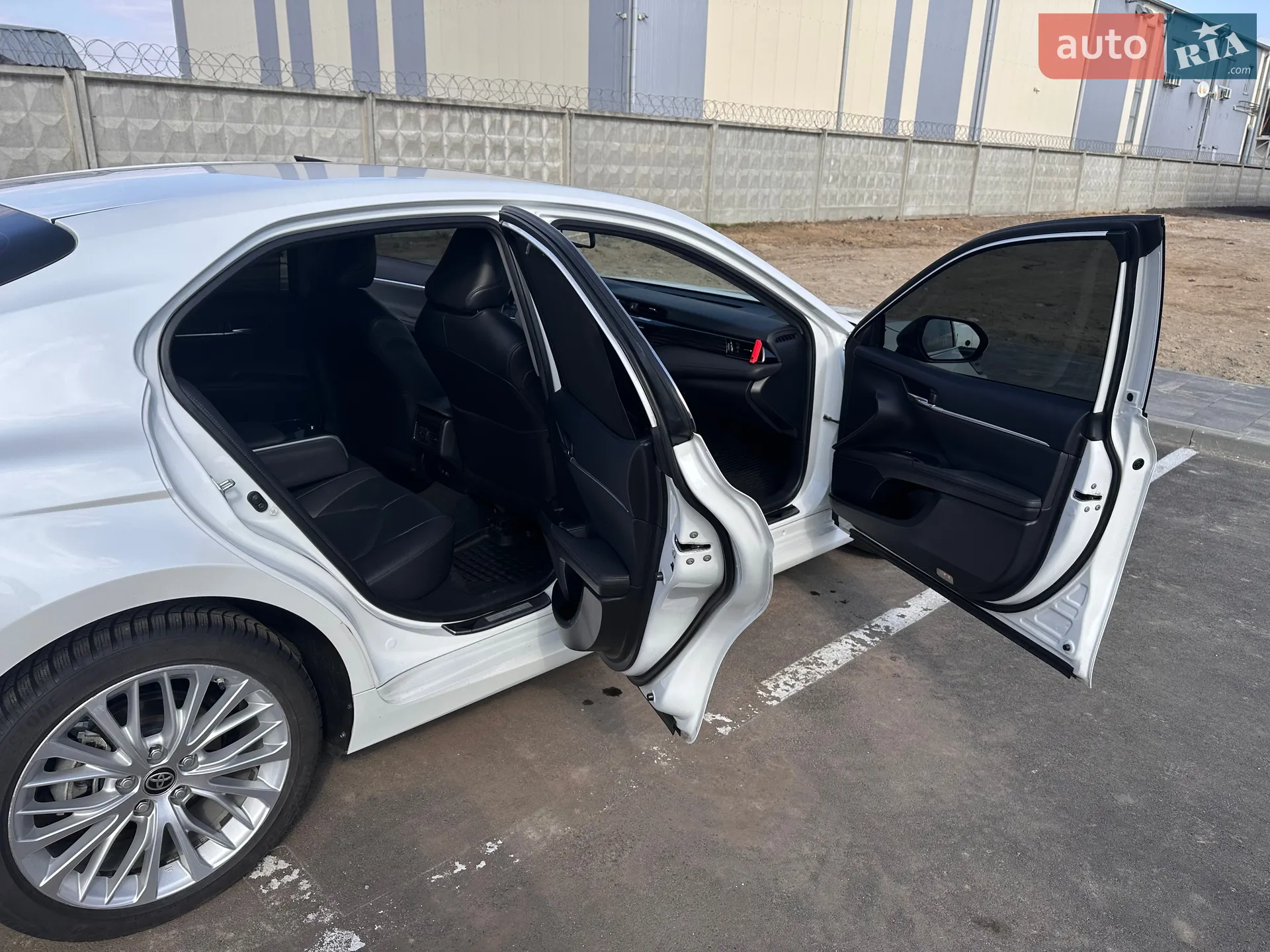 2020 Toyota Camry - мініатюра 7