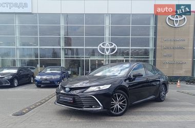 Седан Toyota Camry 2021 в Киеве