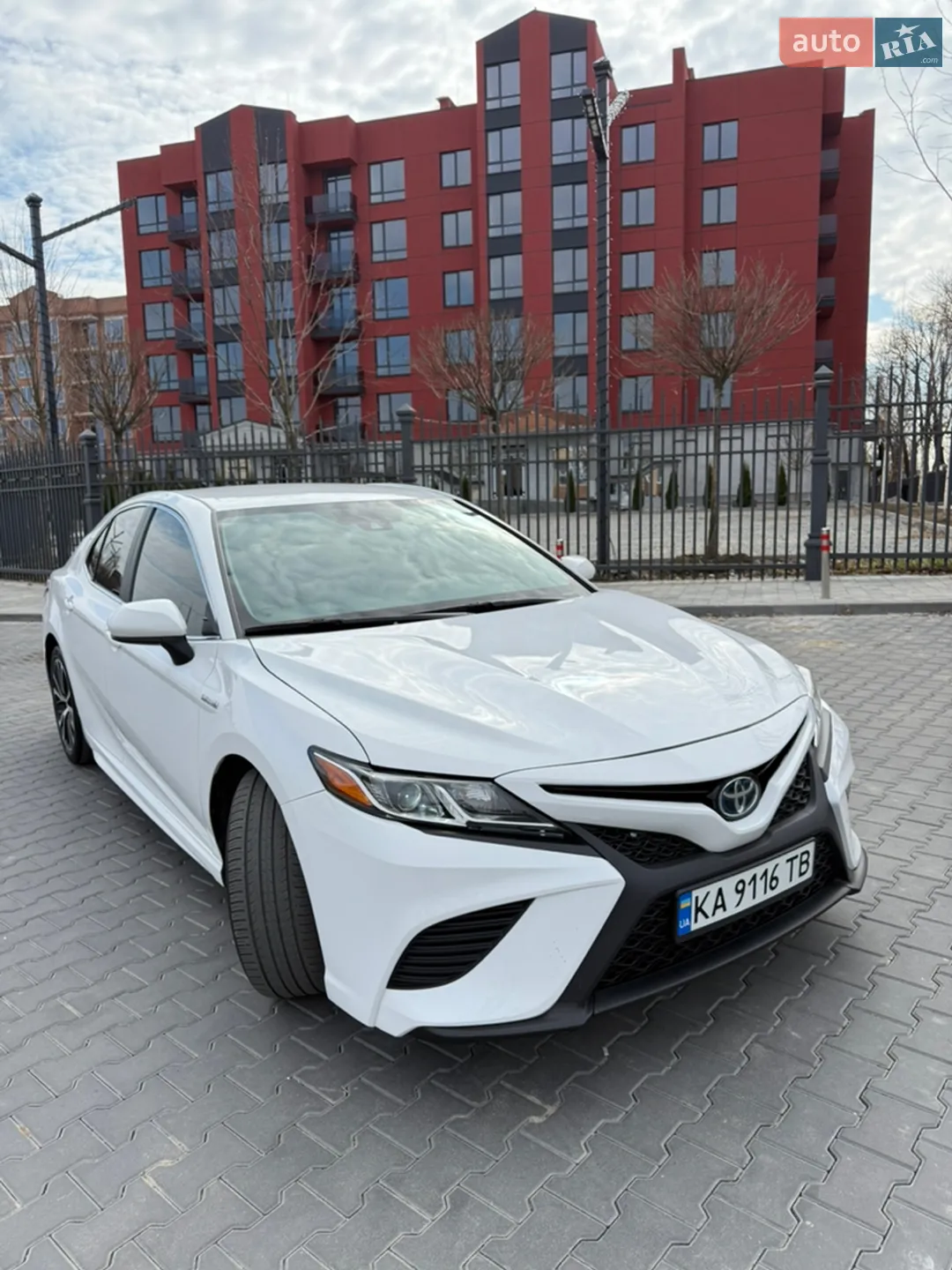 2020 Toyota Camry - мініатюра 11