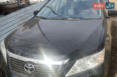 Седан Toyota Camry 2013 в Киеве