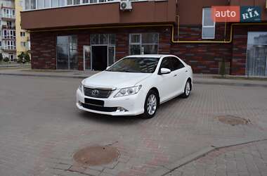 Седан Toyota Camry 2012 в Житомирі
