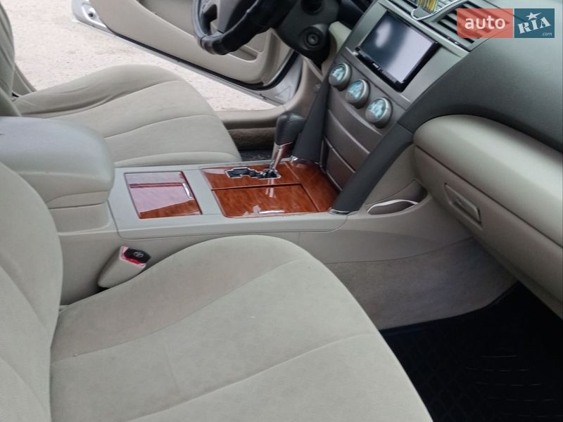 Седан Toyota Camry 2008 в Житомирі