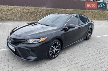 Седан Toyota Camry 2020 в Тернополі