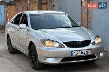 Седан Toyota Camry 2005 в Виннице