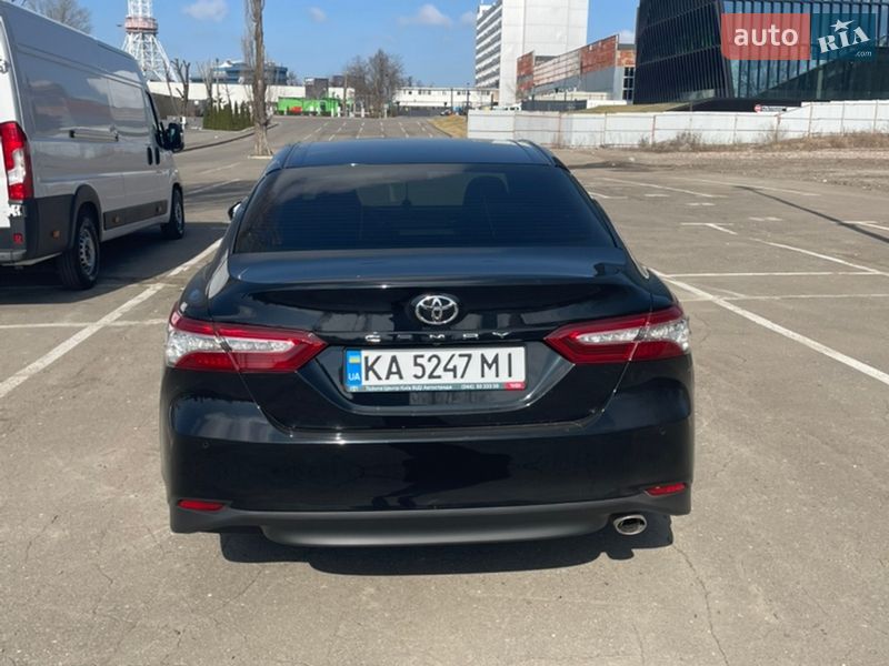 Седан Toyota Camry 2018 в Киеве фото 5 Седан Toyota Camry 2018 в Киеве