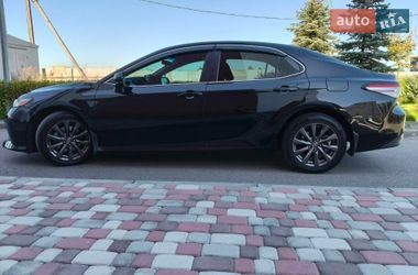 Седан Toyota Camry 2018 в Днепре