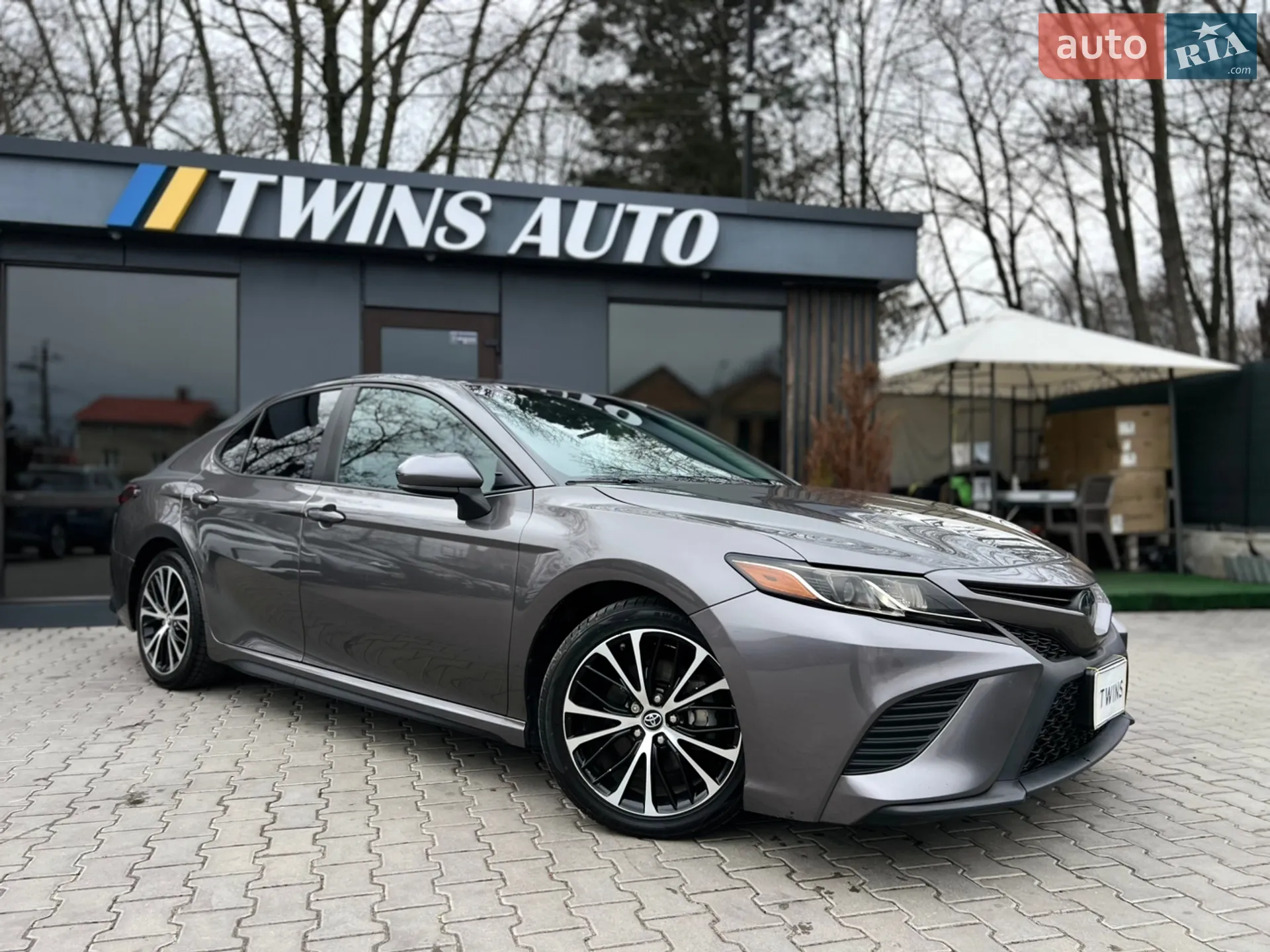 2017 Toyota Camry - мініатюра 15