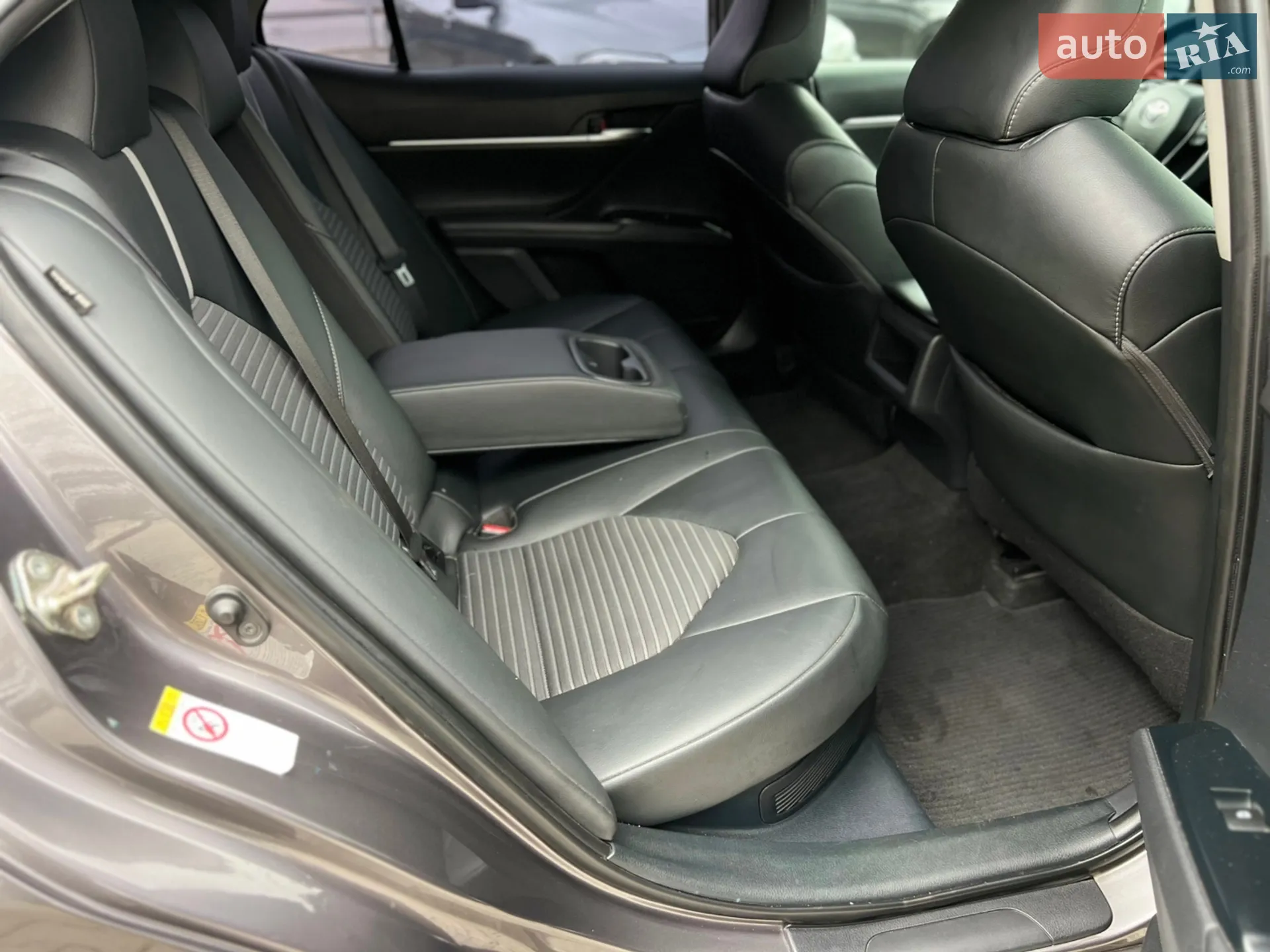 2017 Toyota Camry - мініатюра 25