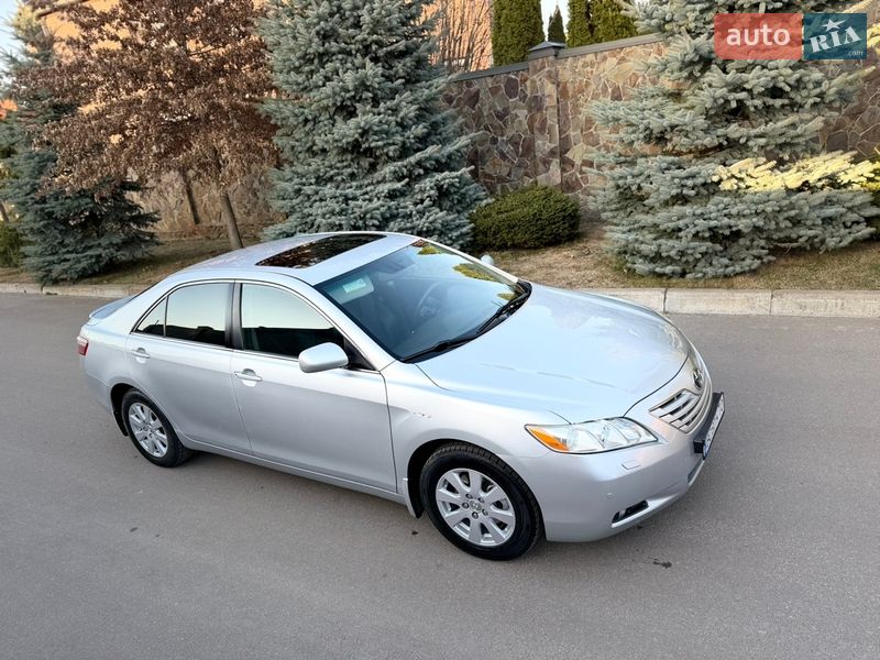 Седан Toyota Camry 2007 в Киеве