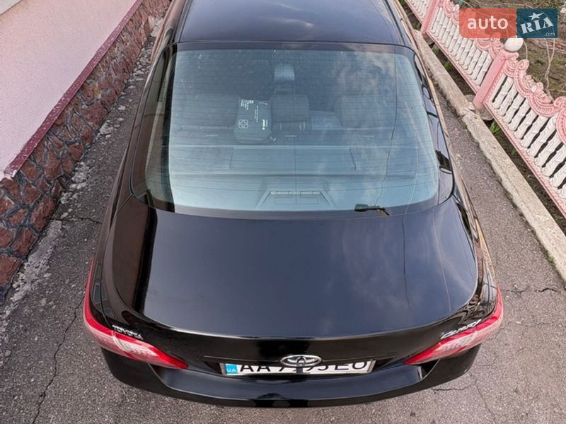 Седан Toyota Camry 2008 в Киеве