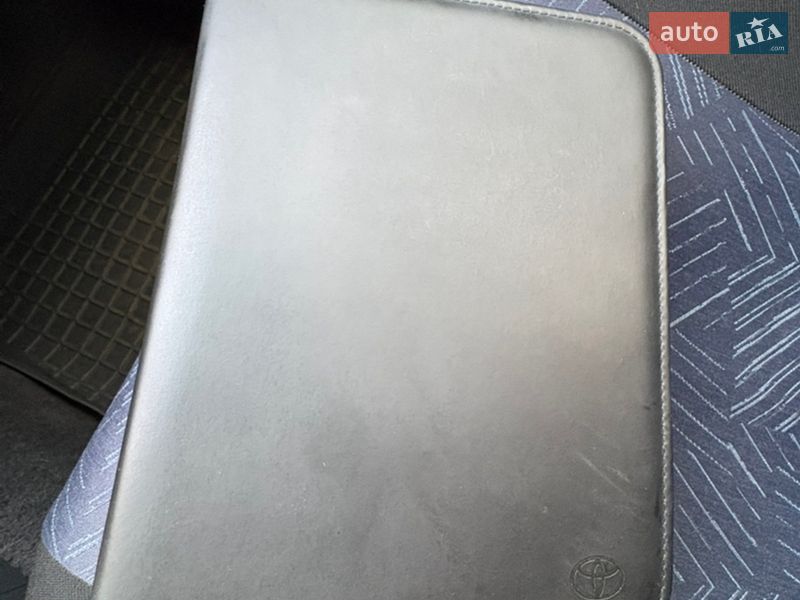 Седан Toyota Camry 2008 в Киеве