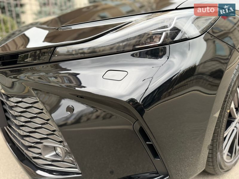 Седан Toyota Camry 2025 в Киеве