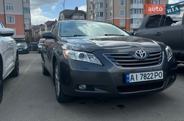 Седан Toyota Camry 2008 в Киеве