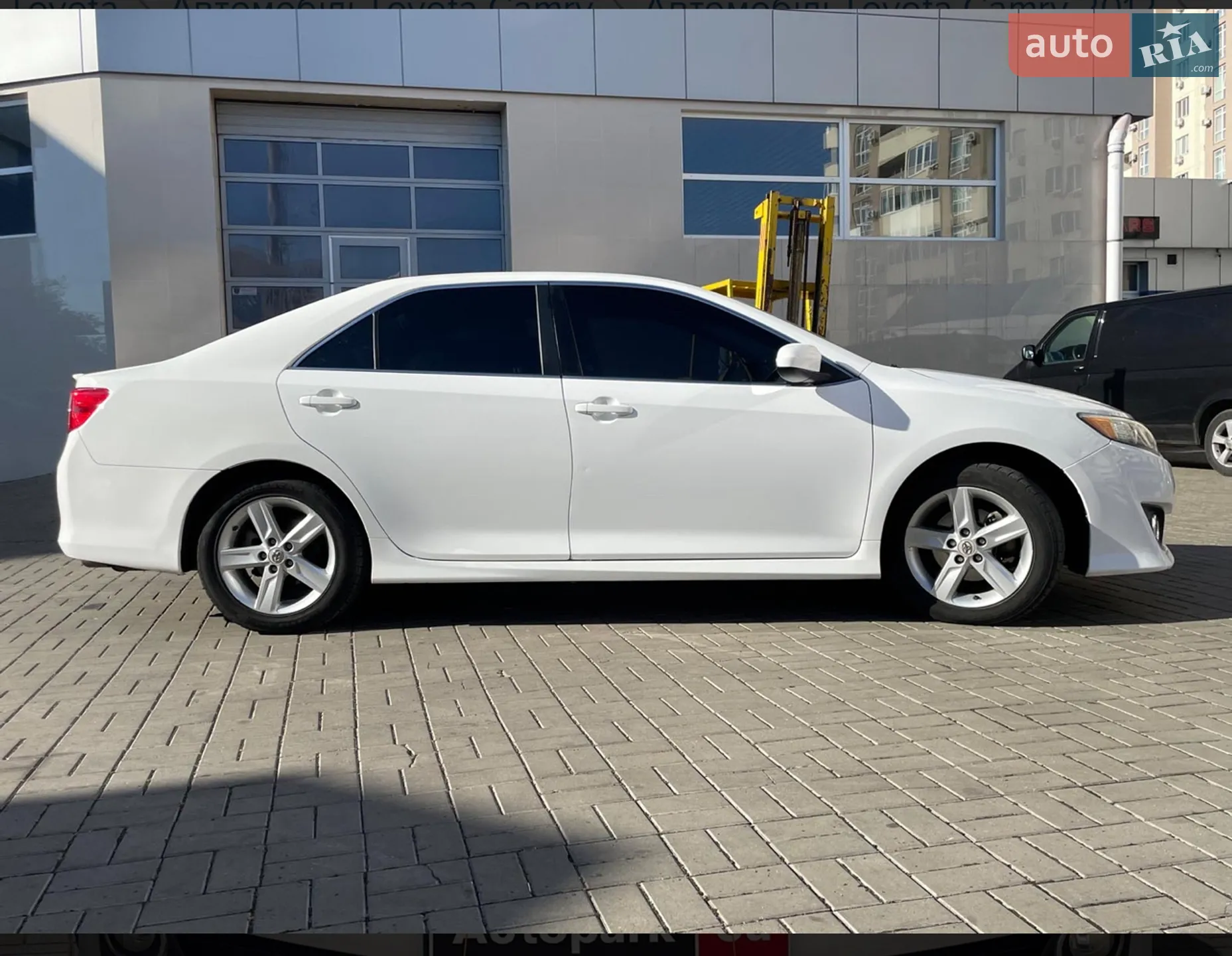 2012 Toyota Camry - мініатюра 3