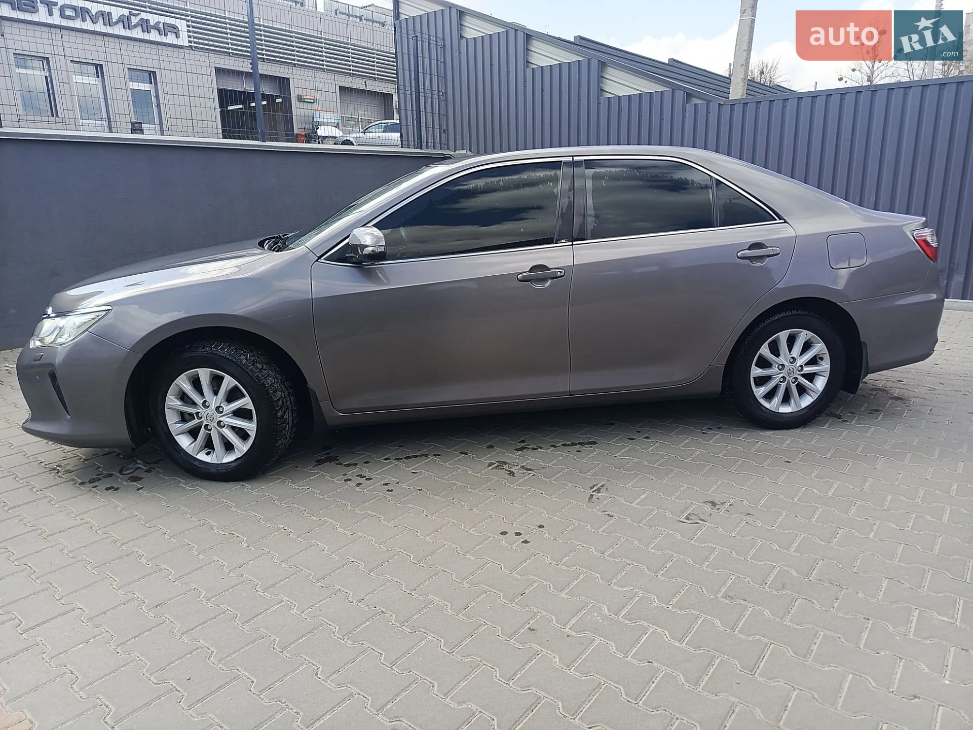 2017 Toyota Camry - мініатюра 3