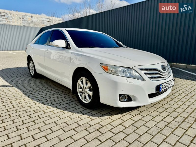Toyota Camry 2010