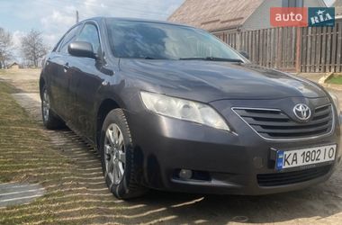 Седан Toyota Camry 2008 в Киеве