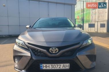 Седан Toyota Camry 2019 в Одесі