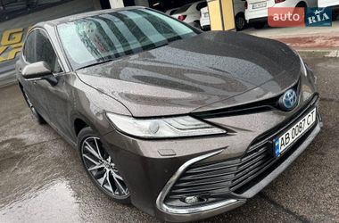 Седан Toyota Camry 2023 в Києві