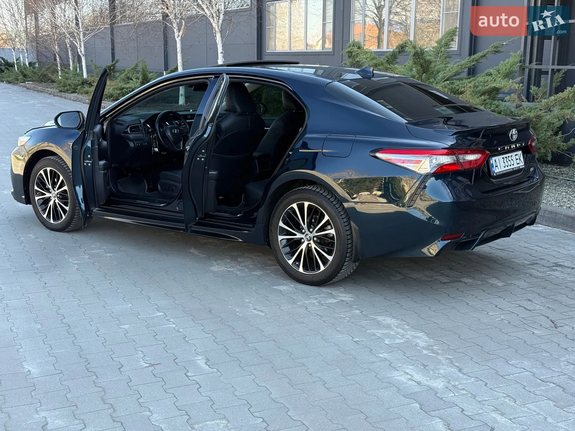 2019 Toyota Camry - мініатюра 18