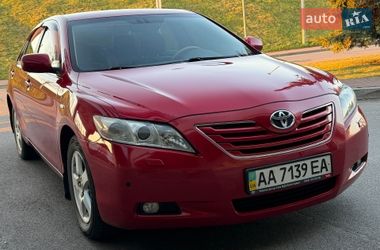 Седан Toyota Camry 2007 в Киеве
