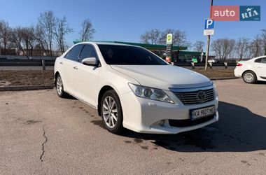 Седан Toyota Camry 2014 в Борисполі